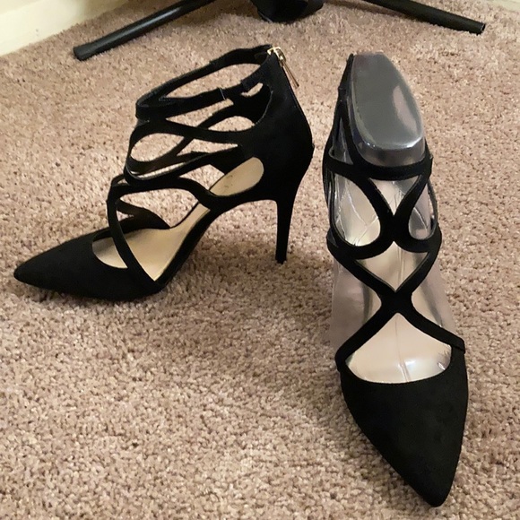 Jessica Simpson Black Heels - Picture 1 of 3